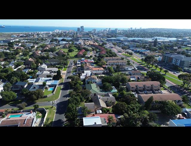 1,004M² VACANT LAND FOR SALE IN TABLE VIEW